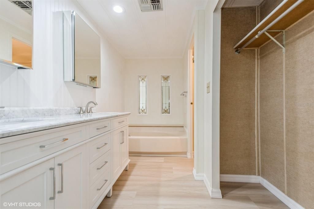 待售: $225,900 (2 贝兹, 2 浴室, 1286 平方英尺)