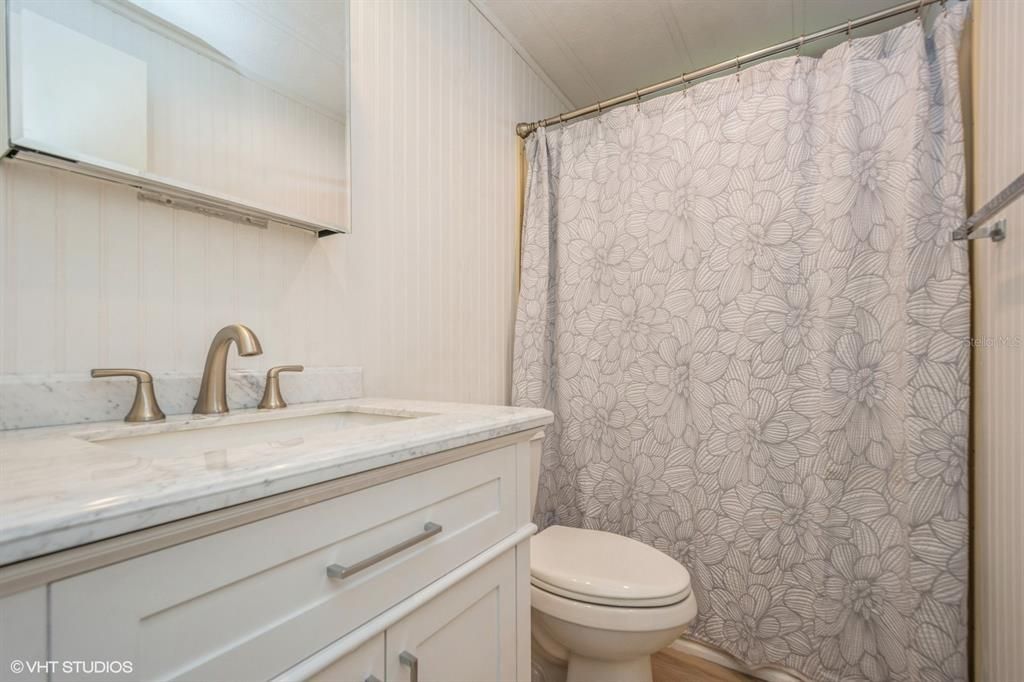 待售: $225,900 (2 贝兹, 2 浴室, 1286 平方英尺)