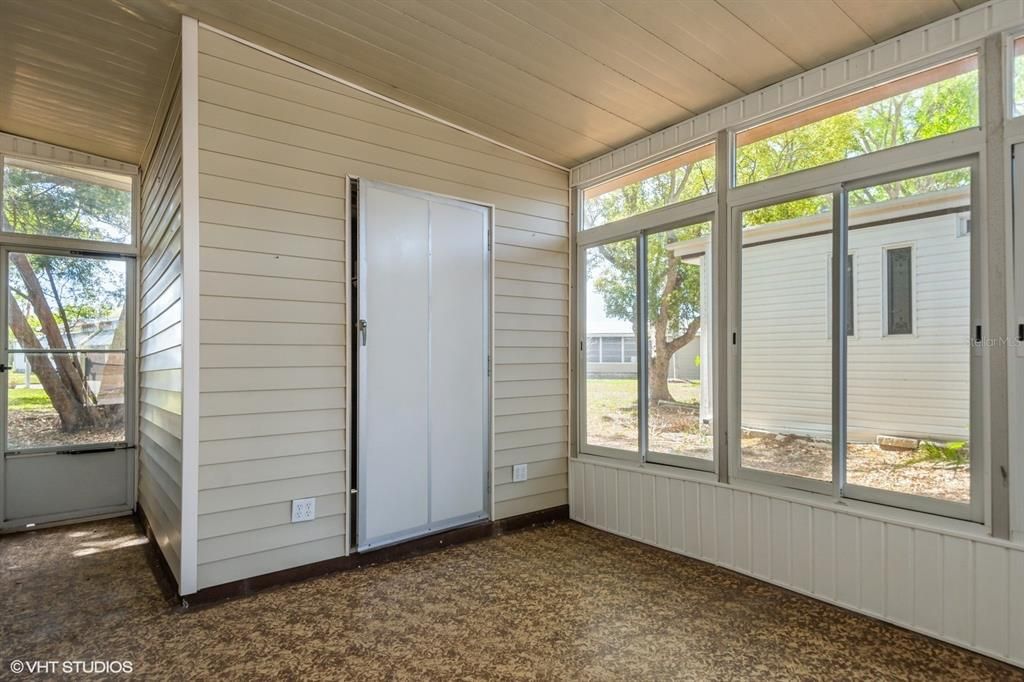 待售: $225,900 (2 贝兹, 2 浴室, 1286 平方英尺)