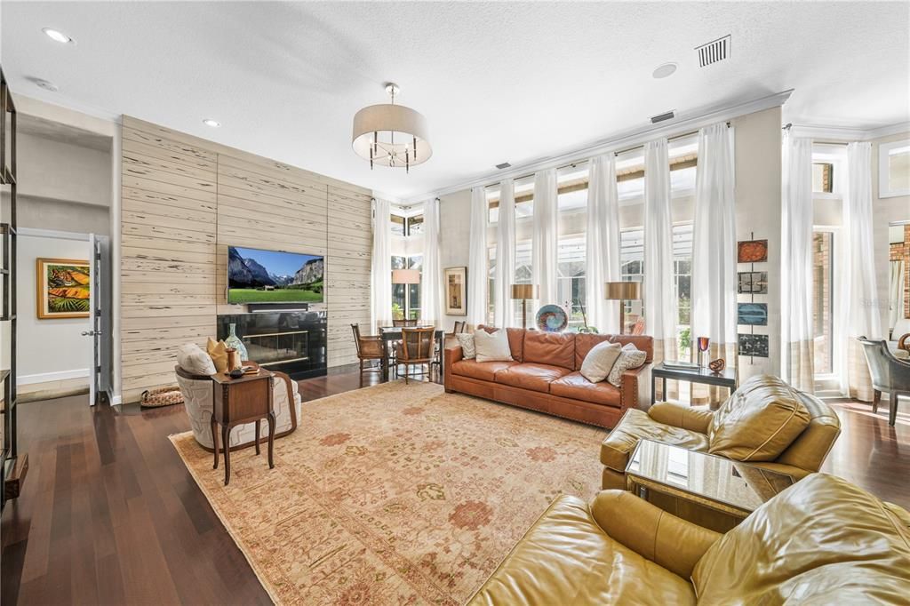 На продажу: $3,400,000 (5 спален, 5 ванн, 7014 Квадратных фут)