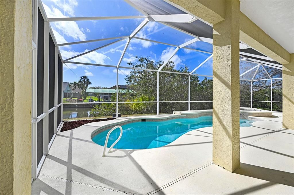 Active With Contract: $750,000 (4 beds, 2 baths, 2504 Square Feet)