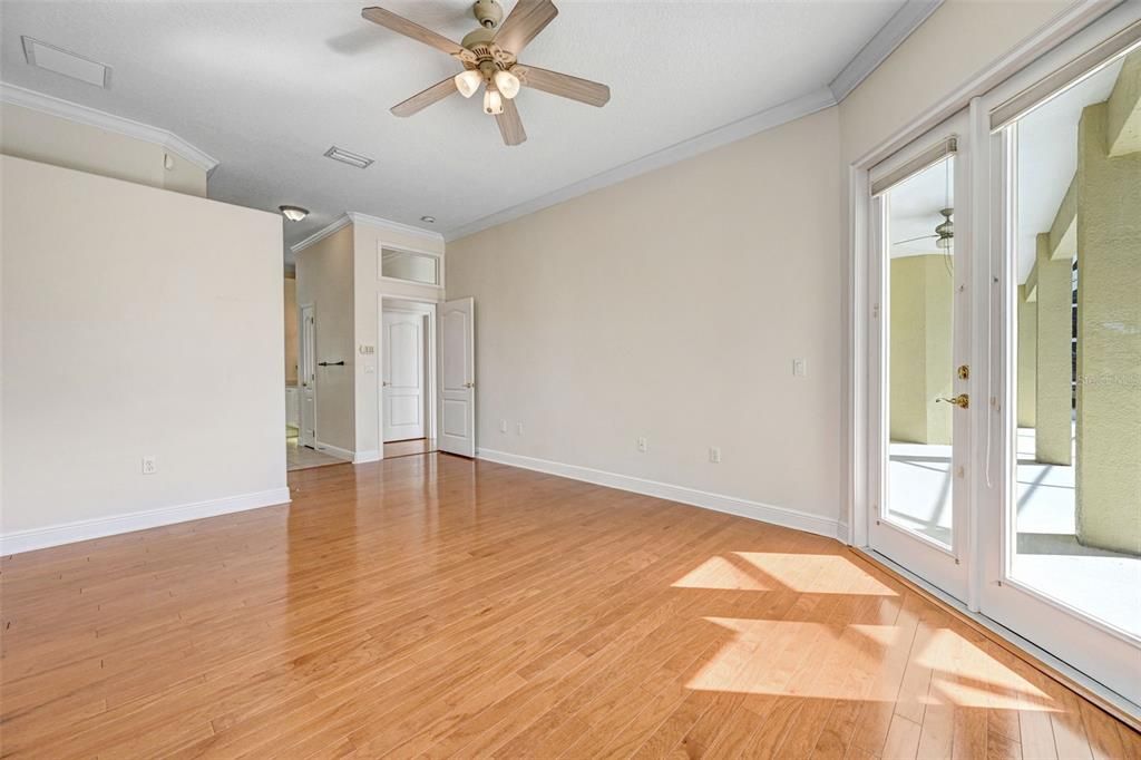 Active With Contract: $750,000 (4 beds, 2 baths, 2504 Square Feet)