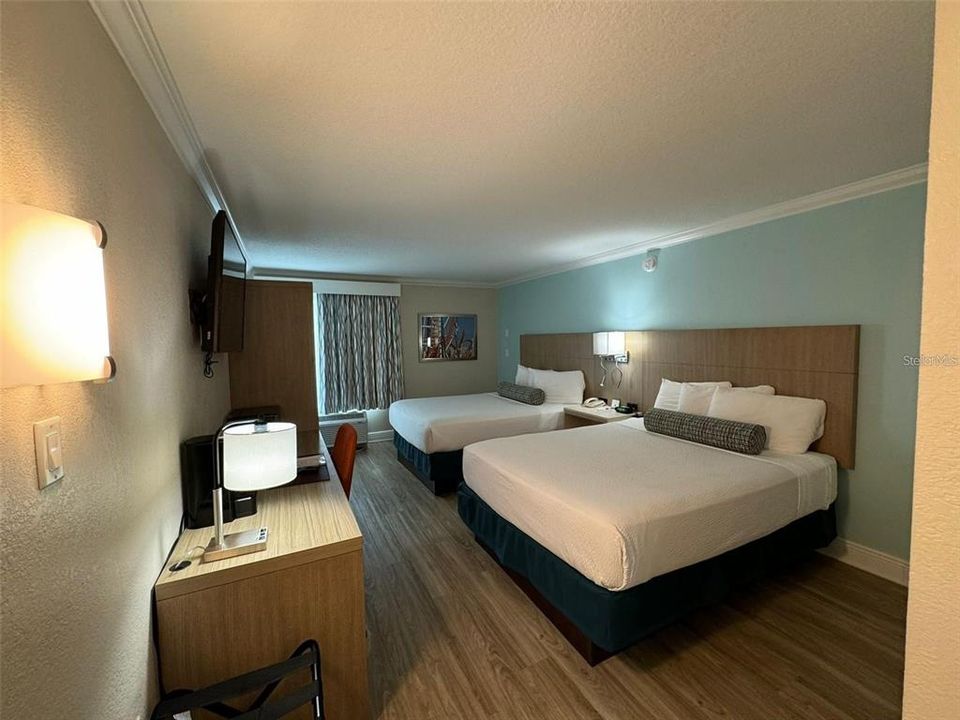 For Sale: $55,950 (1 beds, 1 baths, 304 Square Feet)