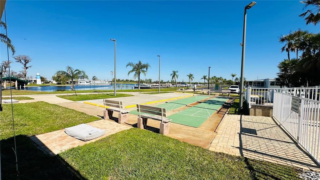 На продажу: $189,900 (2 спален, 2 ванн, 1188 Квадратных фут)