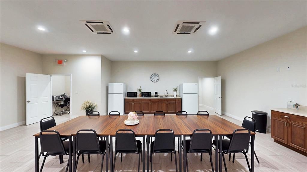 For Sale: $895,000 (7.27 acres)