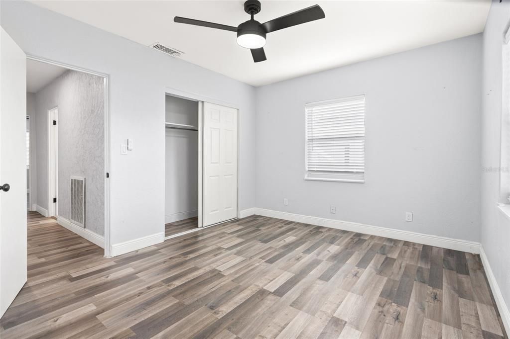 待售: $355,000 (3 贝兹, 2 浴室, 1568 平方英尺)