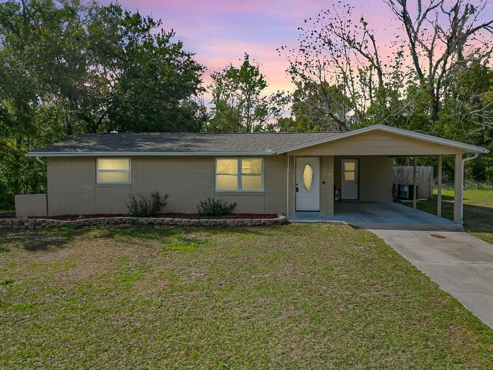 Recently Sold: $180,000 (2 beds, 1 baths, 840 Square Feet)