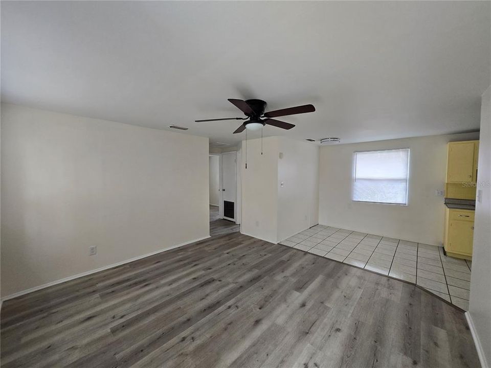 For Rent: $1,950 (3 beds, 1 baths, 781 Square Feet)