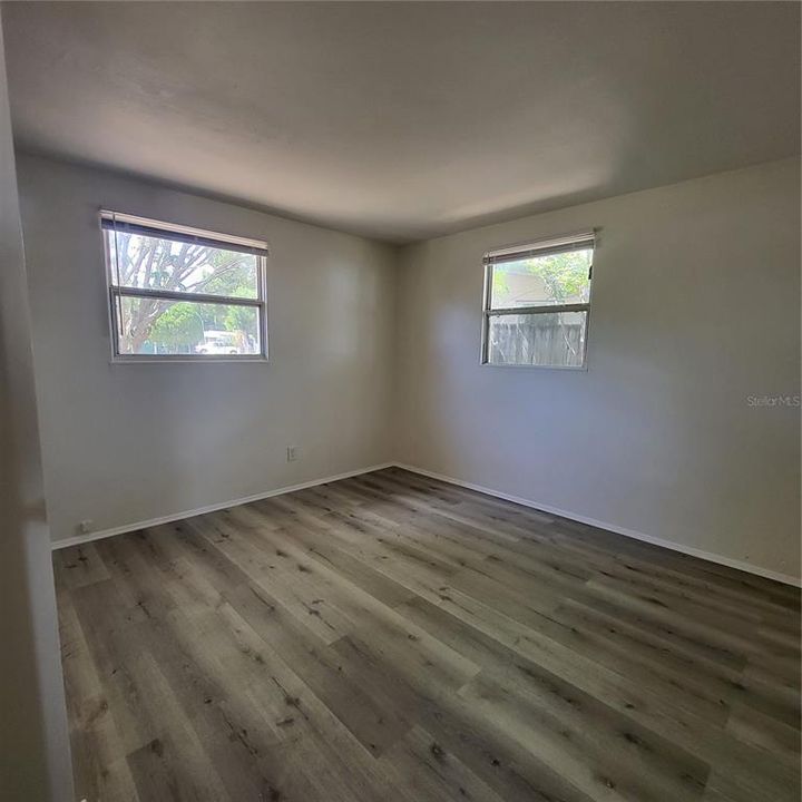 For Rent: $1,950 (3 beds, 1 baths, 781 Square Feet)