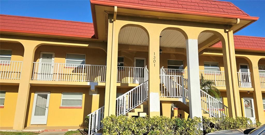 Active With Contract: $101,000 (2 beds, 1 baths, 795 Square Feet)