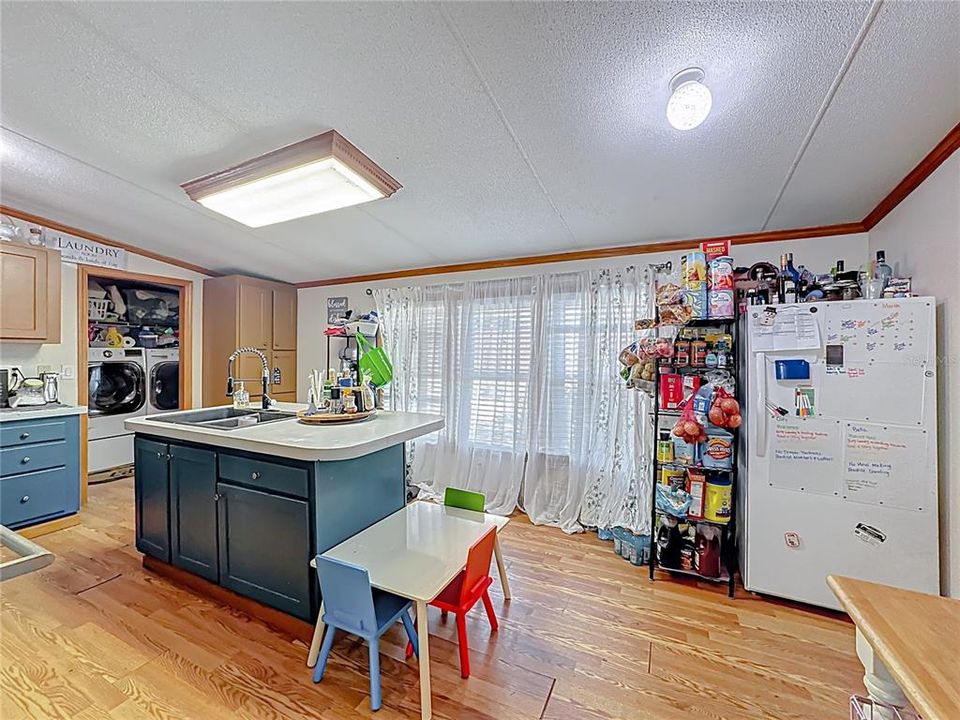 For Sale: $395,000 (4 beds, 2 baths, 1512 Square Feet)