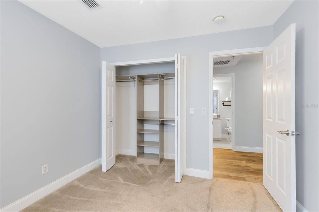 For Rent: $2,175 (3 beds, 2 baths, 1336 Square Feet)