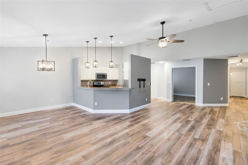 For Rent: $2,175 (3 beds, 2 baths, 1336 Square Feet)