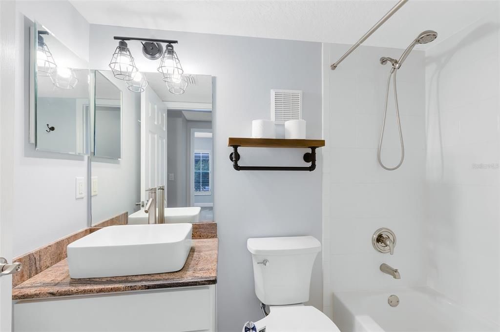 For Rent: $2,175 (3 beds, 2 baths, 1336 Square Feet)