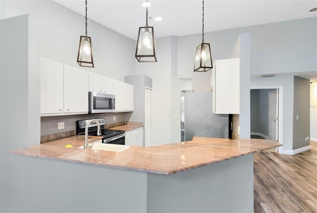For Rent: $2,175 (3 beds, 2 baths, 1336 Square Feet)