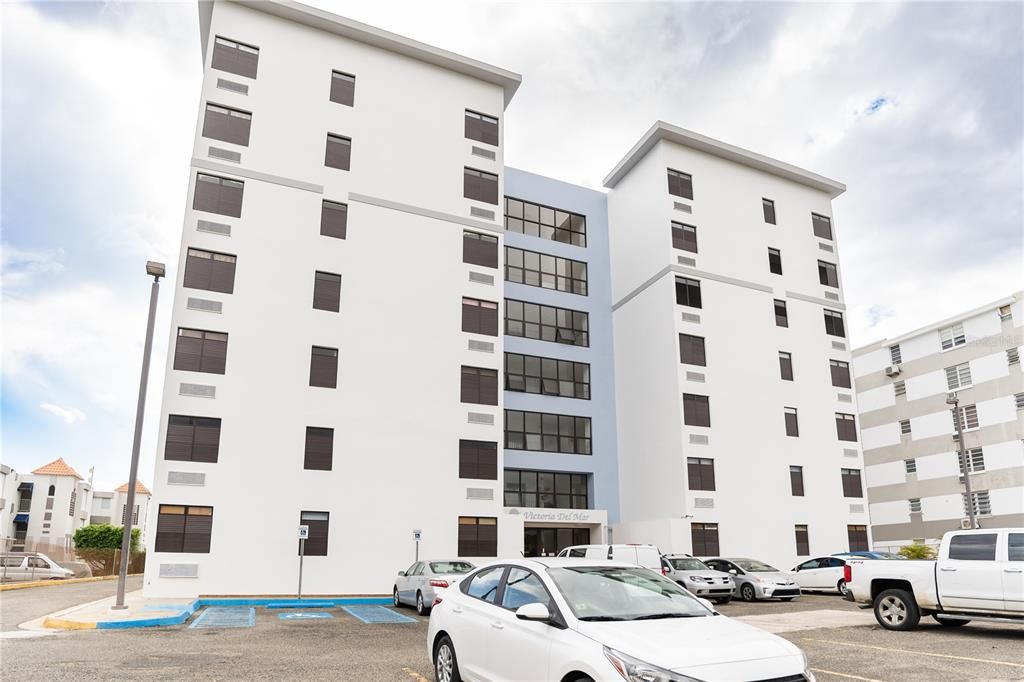 最近售出: $258,000 (2 贝兹, 2 浴室, 1081 平方英尺)