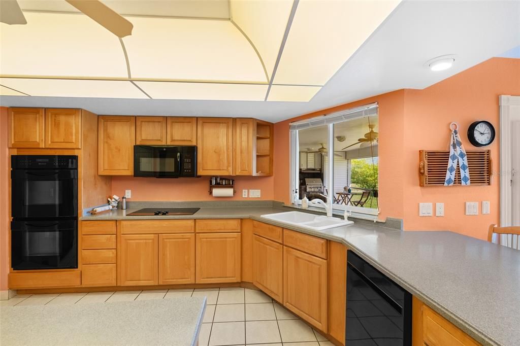 На продажу: $1,195,000 (3 спален, 3 ванн, 2886 Квадратных фут)