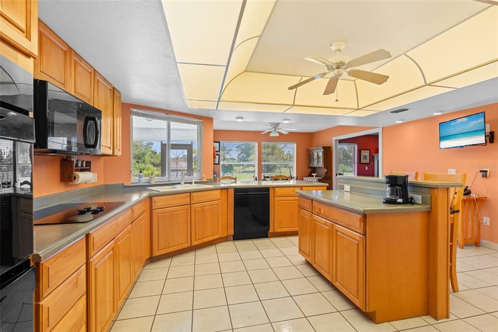 На продажу: $1,195,000 (3 спален, 3 ванн, 2886 Квадратных фут)