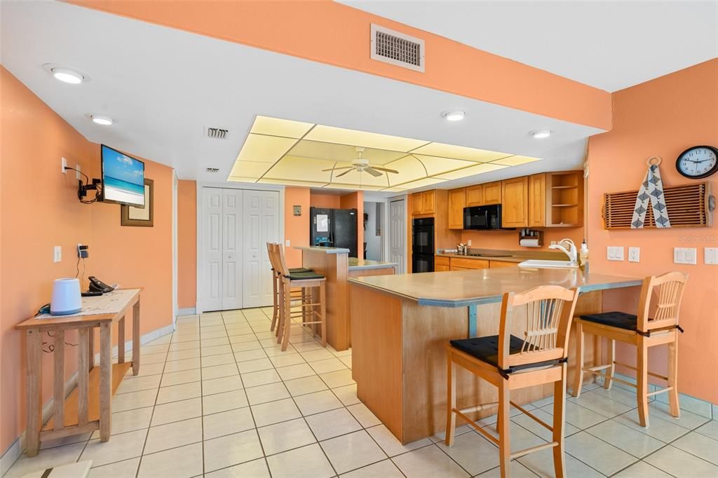 На продажу: $1,195,000 (3 спален, 3 ванн, 2886 Квадратных фут)