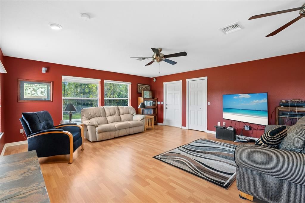 На продажу: $1,195,000 (3 спален, 3 ванн, 2886 Квадратных фут)