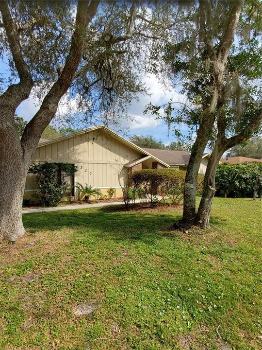 For Rent: $2,900 (3 beds, 2 baths, 1982 Square Feet)