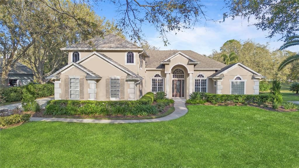 Vendido Recientemente: $1,299,999 (5 camas, 4 baños, 3400 Pies cuadrados)