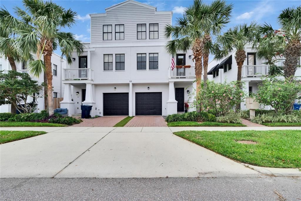 最近售出: $679,000 (3 贝兹, 2 浴室, 1806 平方英尺)