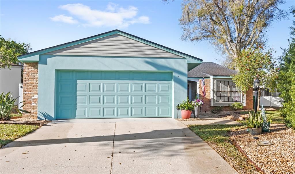 Recently Sold: $350,000 (3 beds, 2 baths, 1932 Square Feet)