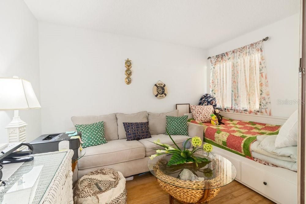 For Sale: $490,000 (2 beds, 2 baths, 1236 Square Feet)