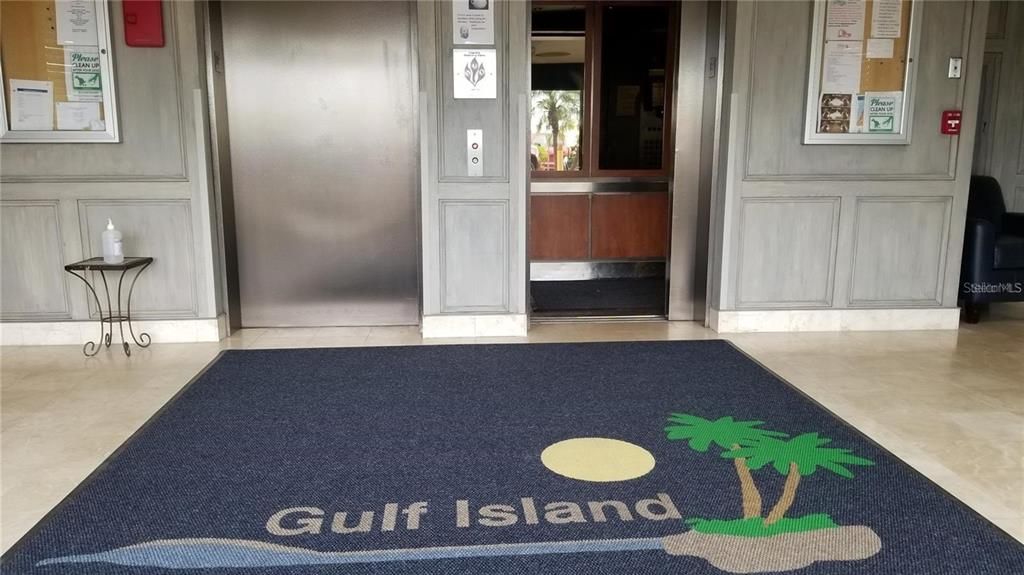 For Sale: $490,000 (2 beds, 2 baths, 1236 Square Feet)