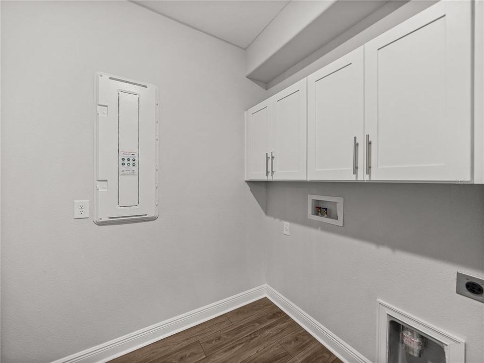 For Sale: $749,900 (3 beds, 2 baths, 2777 Square Feet)