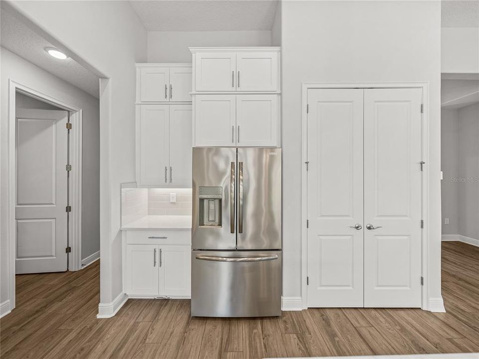 For Sale: $749,900 (3 beds, 2 baths, 2777 Square Feet)