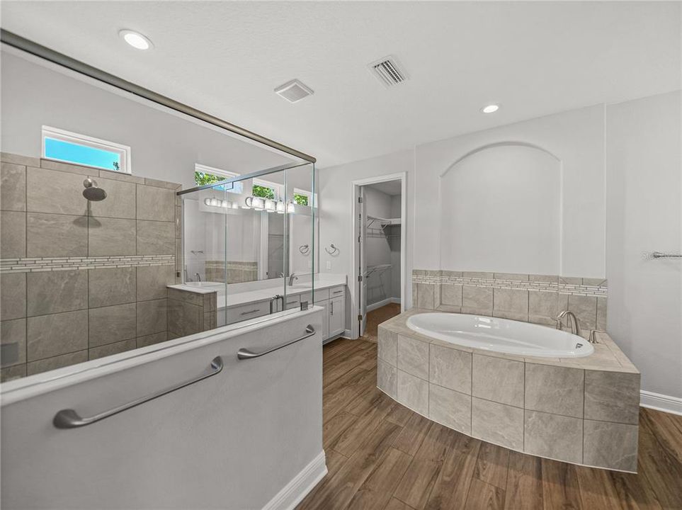 For Sale: $749,900 (3 beds, 2 baths, 2777 Square Feet)