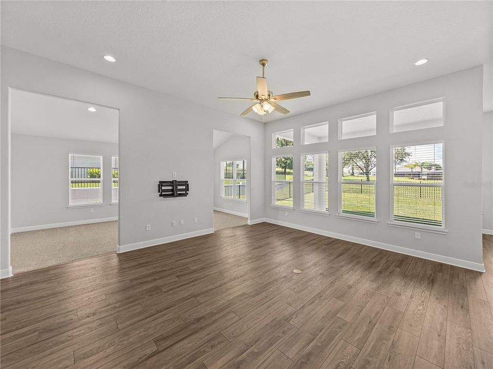 For Sale: $749,900 (3 beds, 2 baths, 2777 Square Feet)