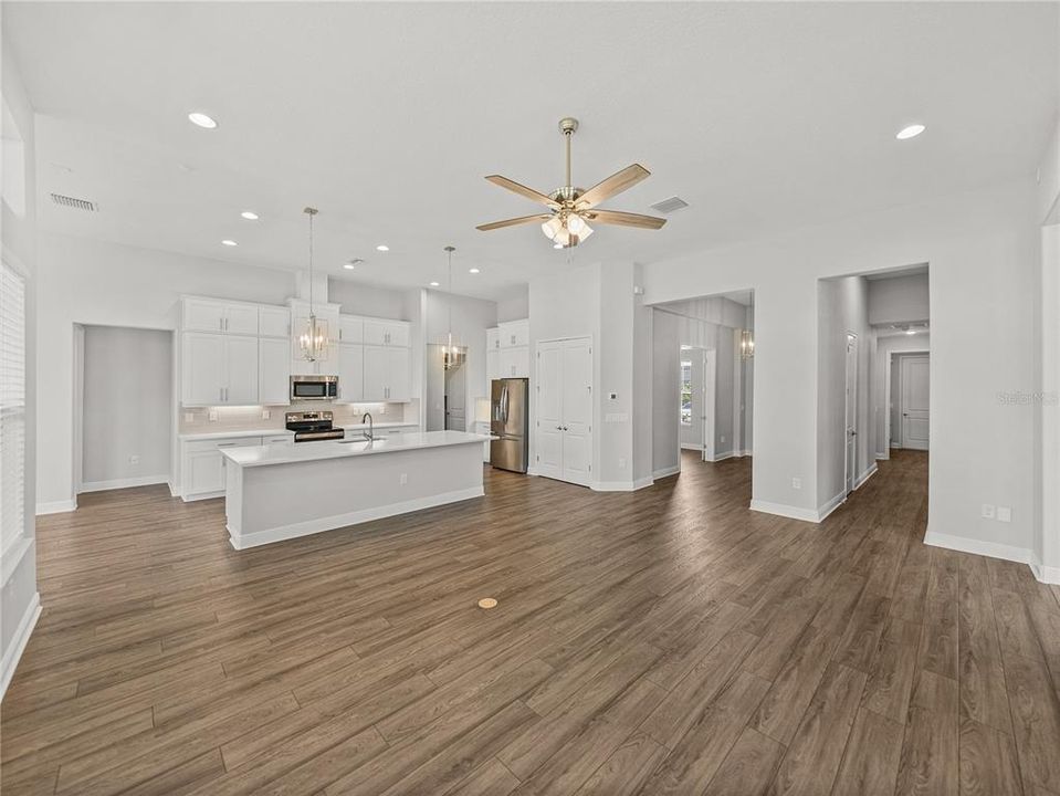 For Sale: $749,900 (3 beds, 2 baths, 2777 Square Feet)