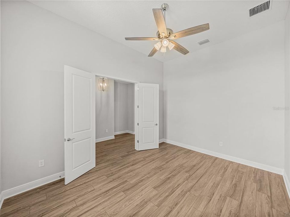 For Sale: $749,900 (3 beds, 2 baths, 2777 Square Feet)