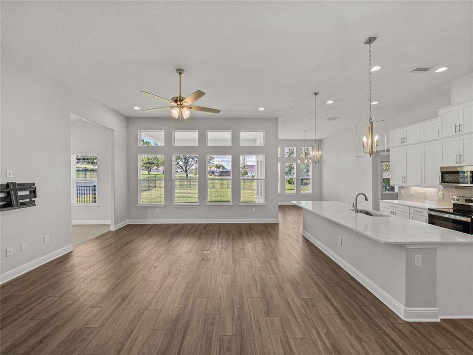 For Sale: $749,900 (3 beds, 2 baths, 2777 Square Feet)