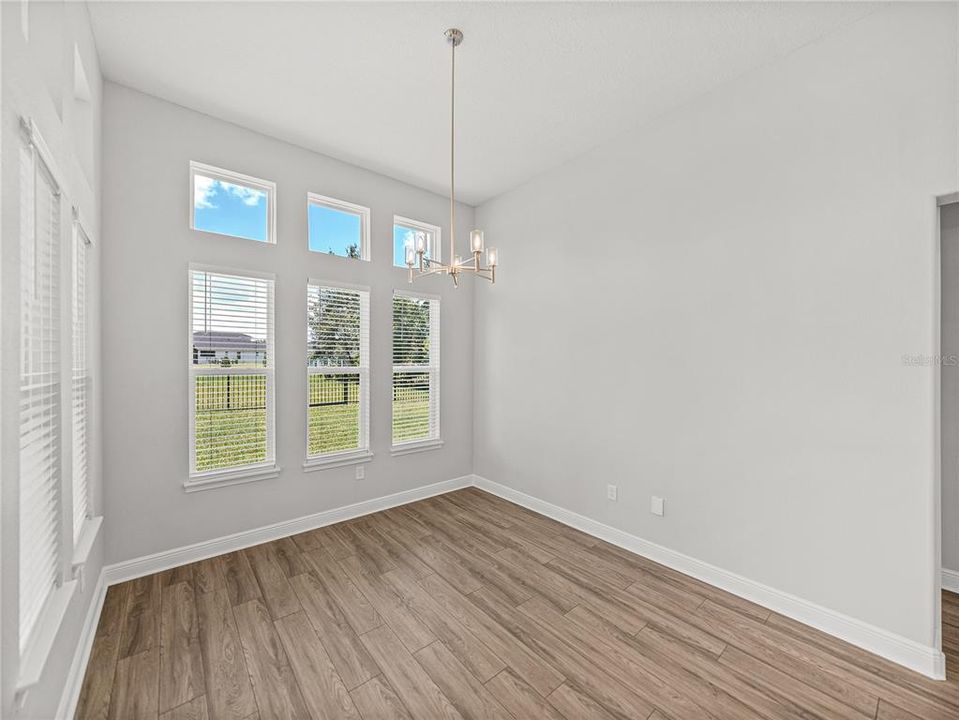 For Sale: $749,900 (3 beds, 2 baths, 2777 Square Feet)