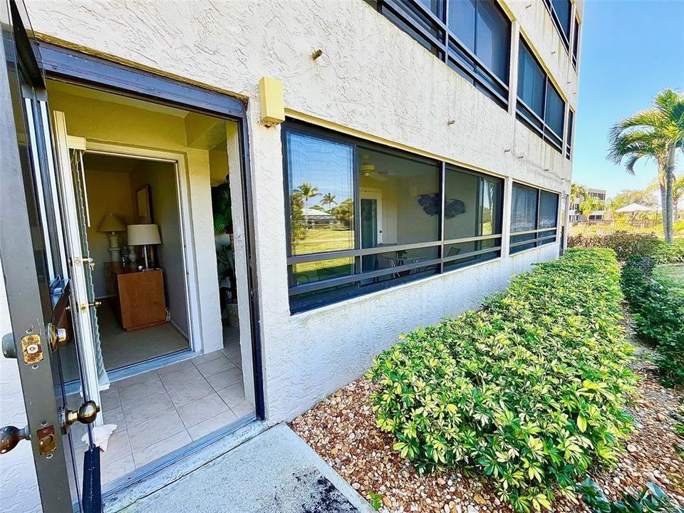 For Sale: $174,900 (2 beds, 2 baths, 1440 Square Feet)