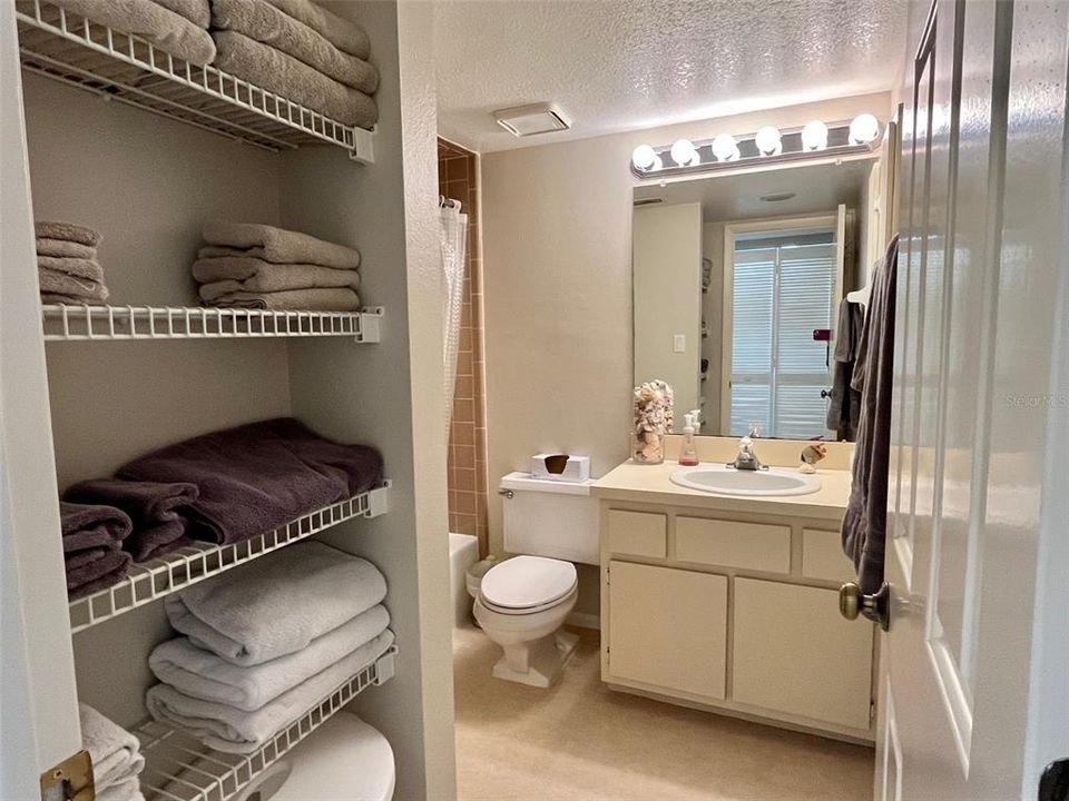 For Sale: $174,900 (2 beds, 2 baths, 1440 Square Feet)