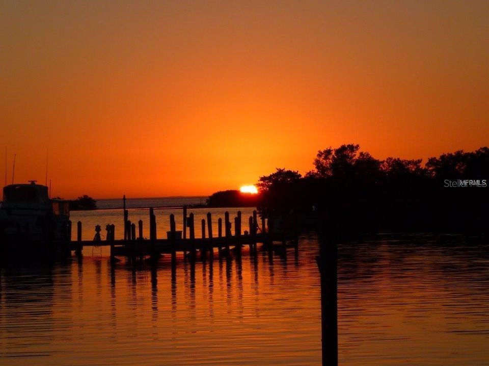 For Sale: $174,900 (2 beds, 2 baths, 1440 Square Feet)