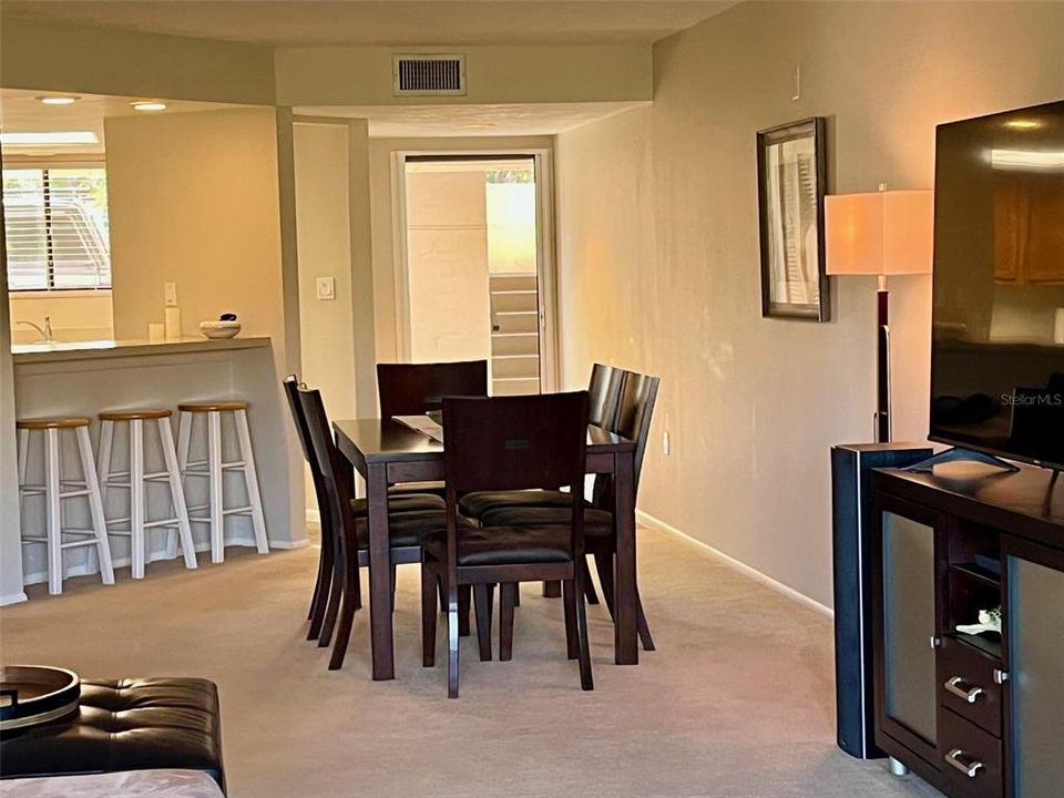 For Sale: $174,900 (2 beds, 2 baths, 1440 Square Feet)