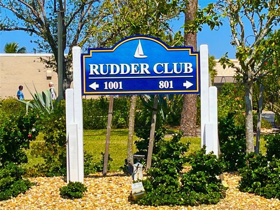 For Sale: $174,900 (2 beds, 2 baths, 1440 Square Feet)