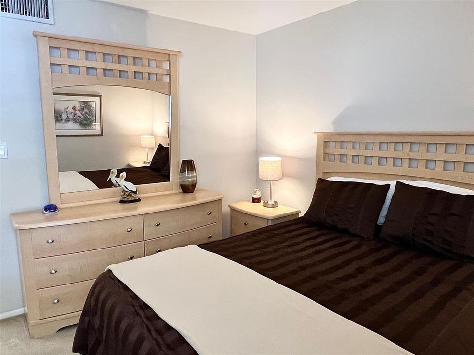 For Sale: $174,900 (2 beds, 2 baths, 1440 Square Feet)