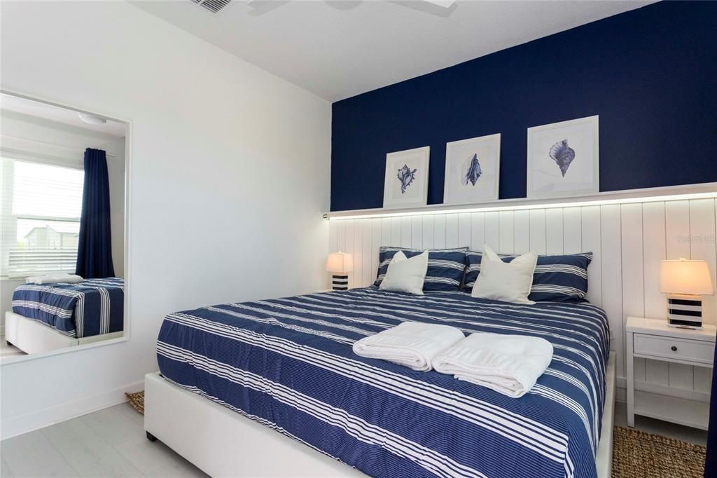 待售: $1,200,000 (8 贝兹, 7 浴室, 4164 平方英尺)