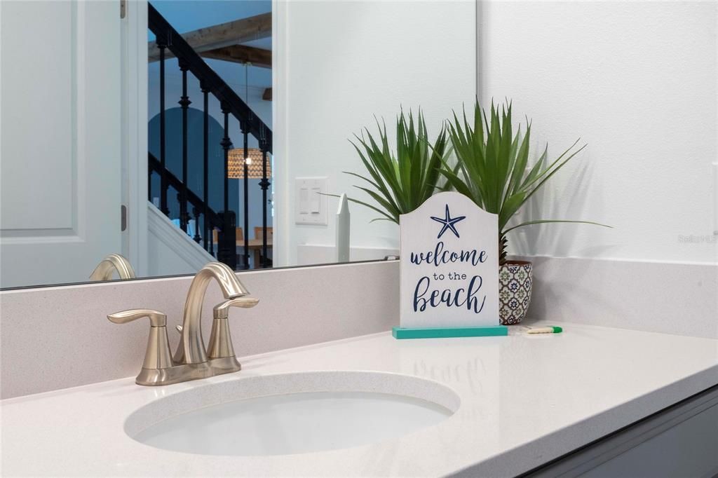 待售: $1,200,000 (8 贝兹, 7 浴室, 4164 平方英尺)