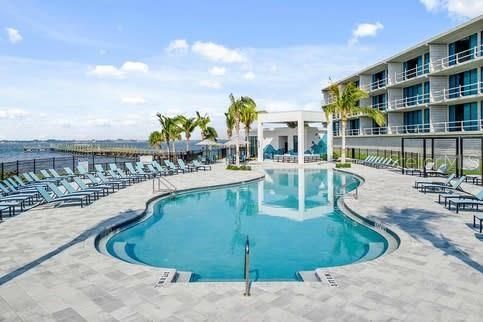 待售: $1,200,000 (8 贝兹, 7 浴室, 4164 平方英尺)