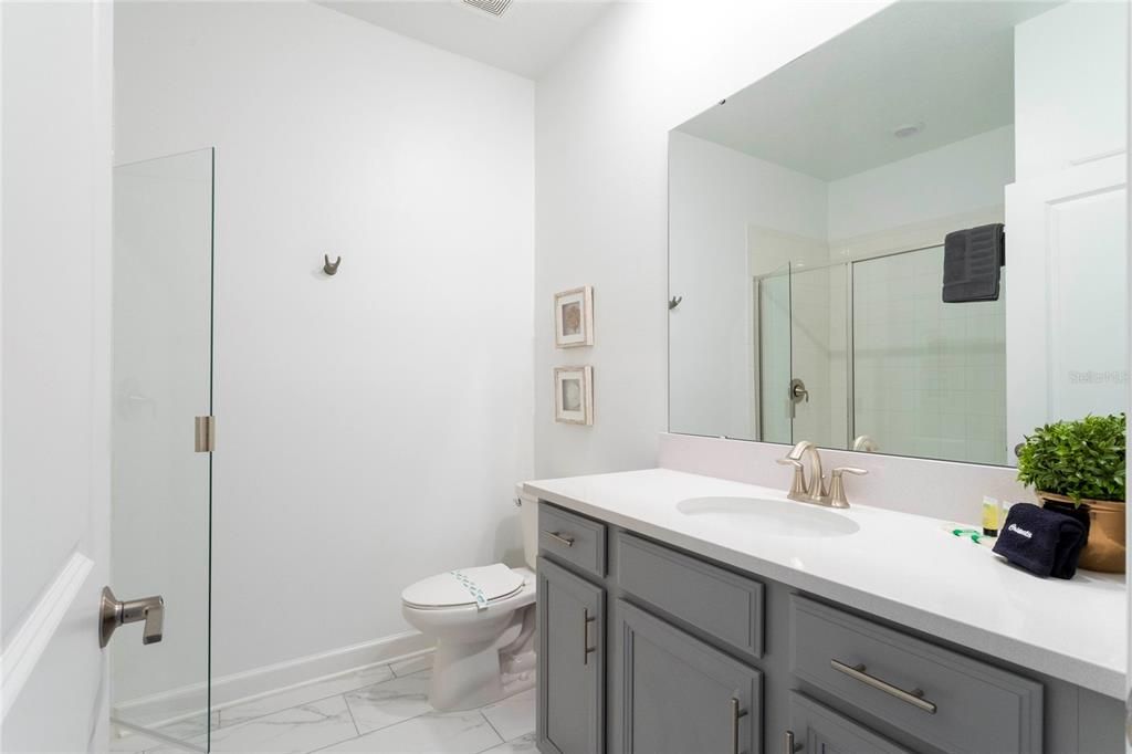 待售: $1,200,000 (8 贝兹, 7 浴室, 4164 平方英尺)