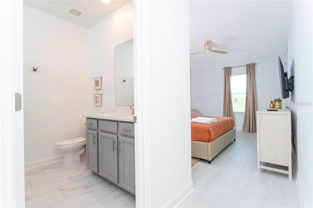 待售: $1,200,000 (8 贝兹, 7 浴室, 4164 平方英尺)