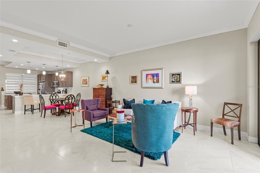 待售: $380,000 (2 贝兹, 2 浴室, 1402 平方英尺)